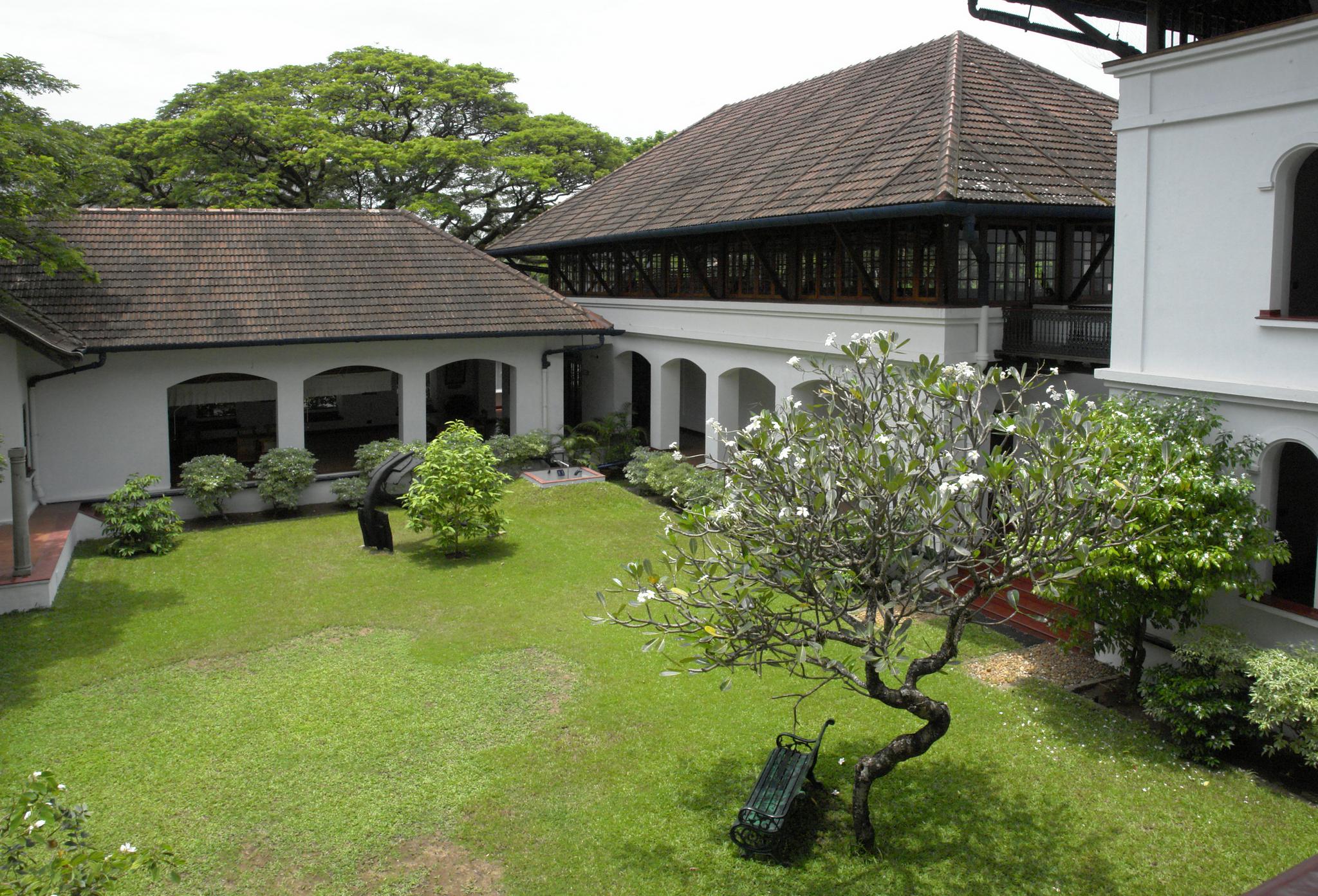 Brunton Boatyard - A Cgh Earth Experience Kochi Exterior foto